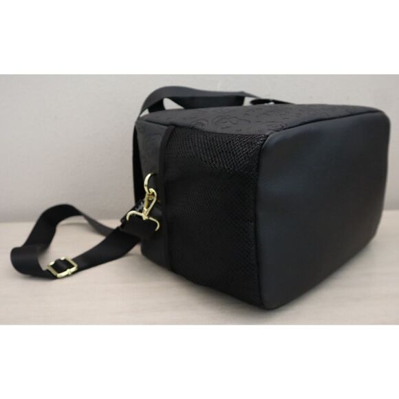 Betsey Johnson TBJ-1309 Black Skull Embossed Domed Insulated Lunch Tote Bag - Picture 9 of 13